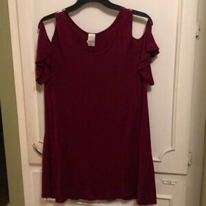 🛍️Maroon cold shoulder top
